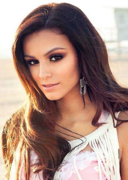 Cher Lloyd photo