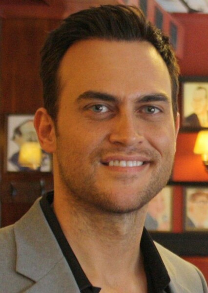 Cheyenne Jackson photo