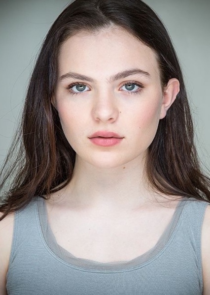 Chiara Aurelia as Viv in MCU Champions