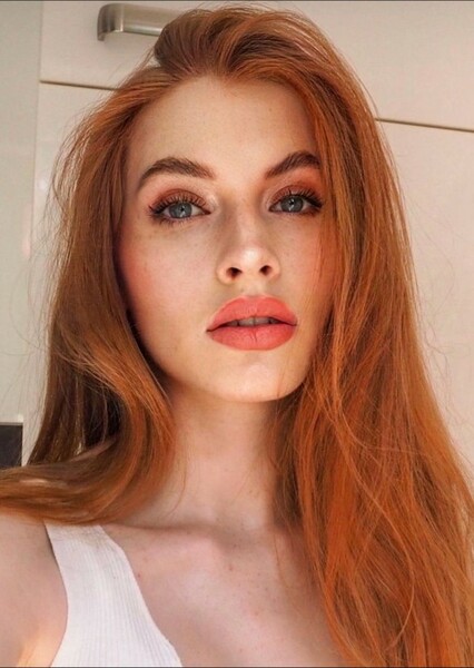 Chiara Weasley photo
