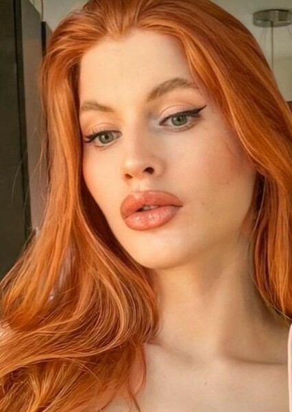 Chiara Weasley photo