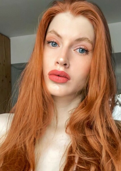 Chiara Weasley photo