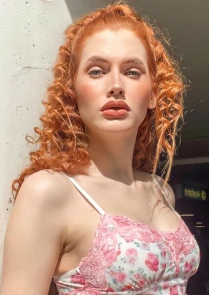 Chiara Weasley photo