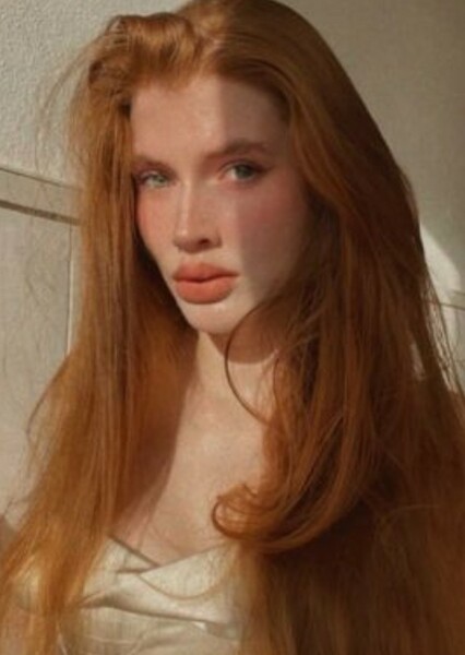 Chiara Weasley photo