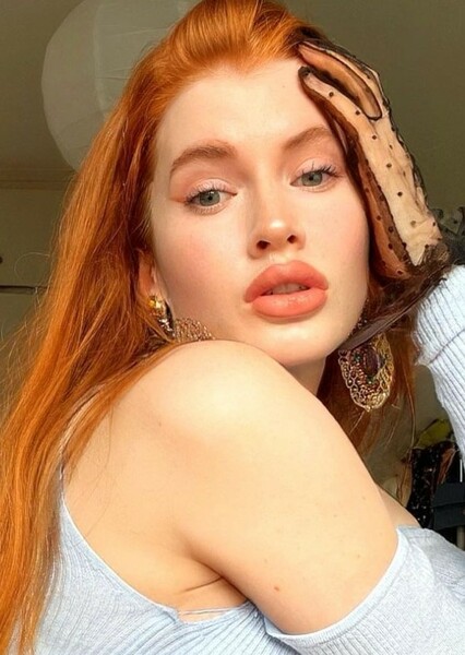 Chiara Weasley photo