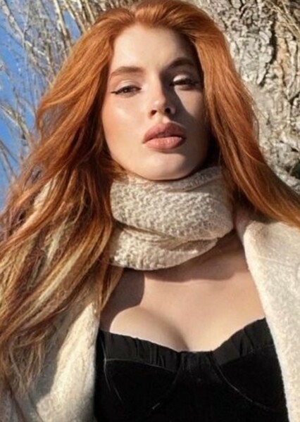 Chiara Weasley photo