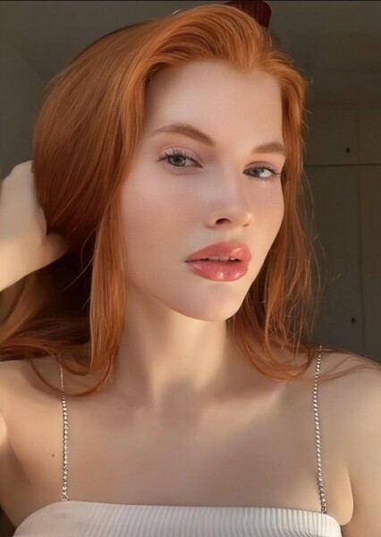 Chiara Weasley photo