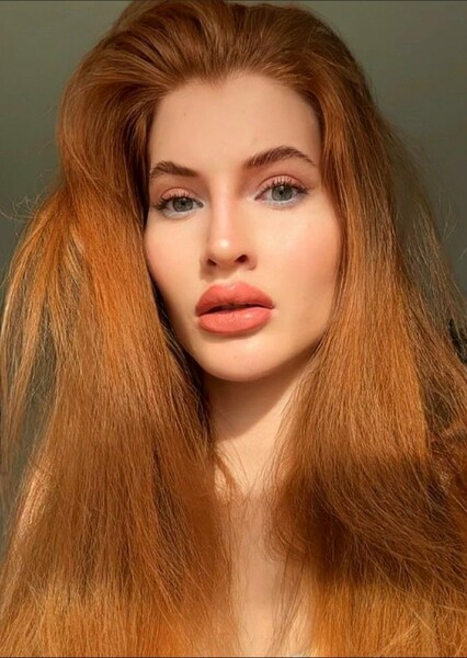 Chiara Weasley photo
