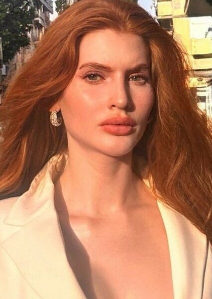 Chiara Weasley photo