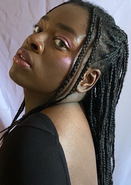 Chinenye Ezeudu photo
