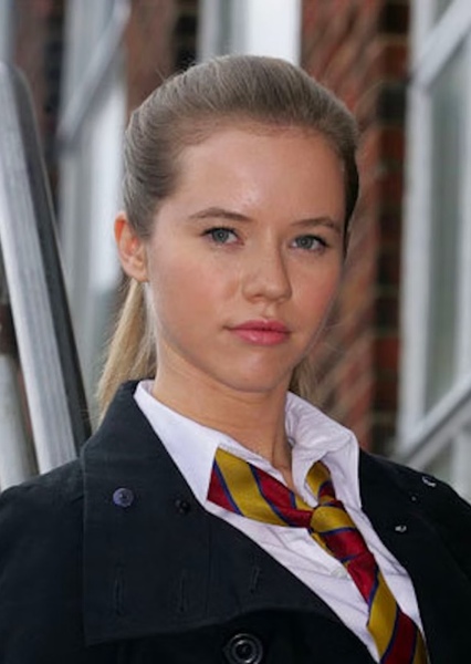 Chlo Grainger
