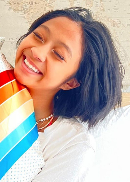 Chloe Adona photo