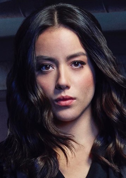 Chloe Bennet photo