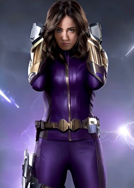 Chloe Bennet photo