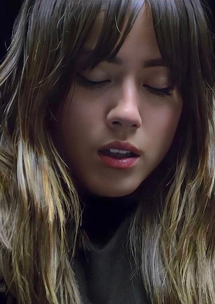 Chloe Bennet photo