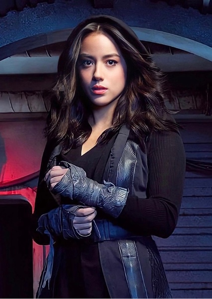 Chloe Bennet photo