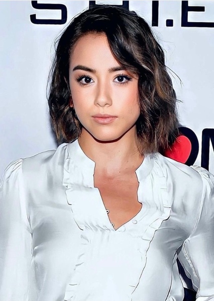 Chloe Bennet photo