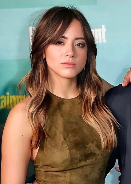 Chloe Bennet photo