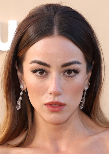Chloe Bennet photo