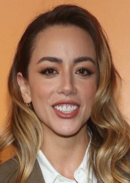 Chloe Bennet photo