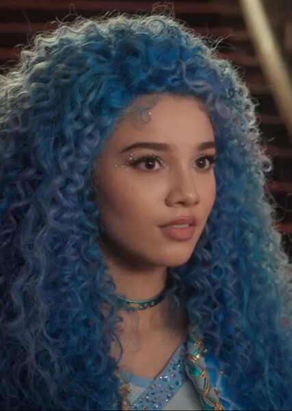 Chloe Charming photo