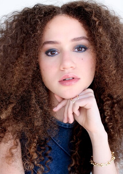 Chloe Coleman photo