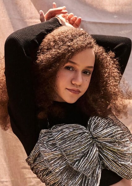 Chloe Coleman photo