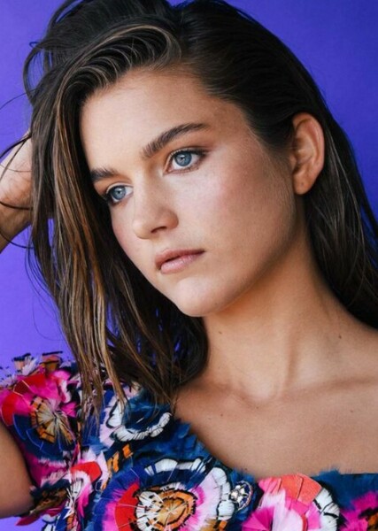 Chloe East