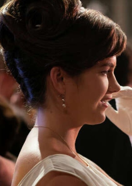 Chloe East photo