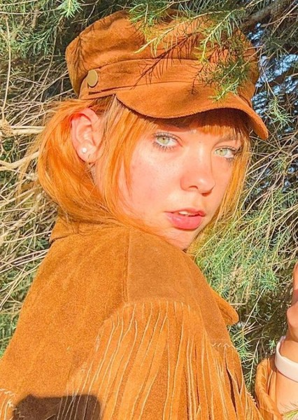Chloé Hayden photo