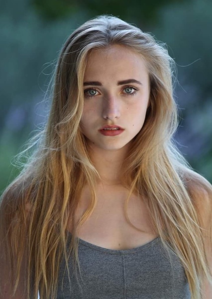 Chloé Jouannet photo