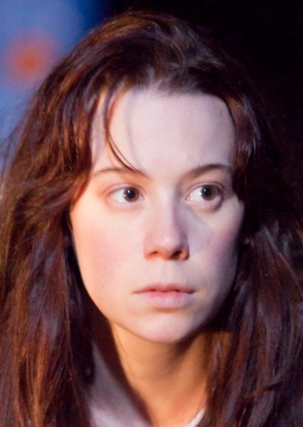 Chloe Pirrie photo