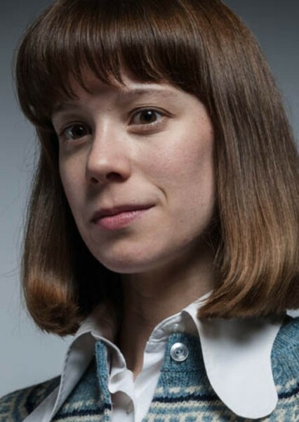 Chloe Pirrie photo