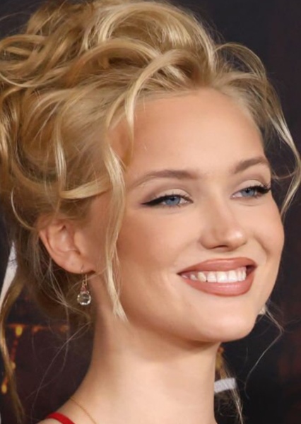 Chloe Rose Robertson photo