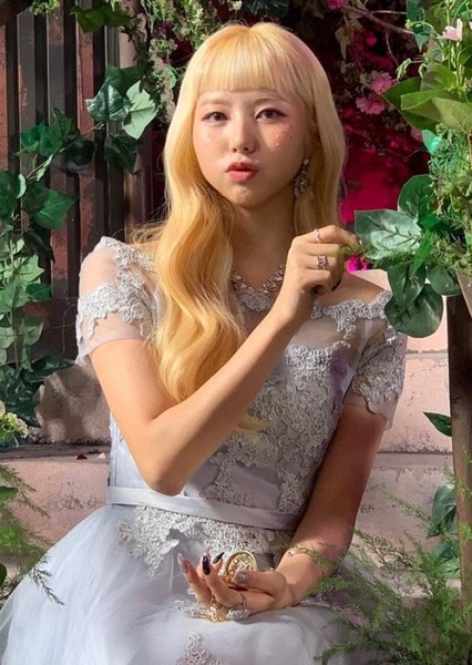 Cho Seoyoung / Ireh. photo