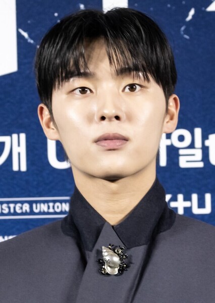 Choi Hyun-wook photo