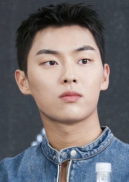 Choi Hyun-wook photo
