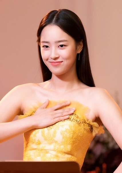 Choi Ye-bin photo
