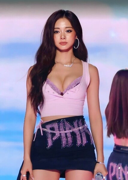 TZUYU photo