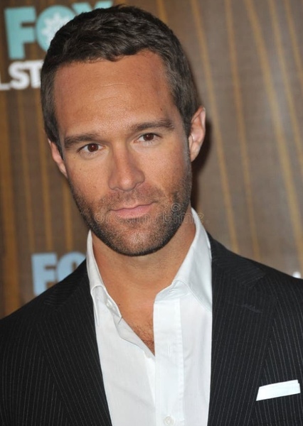 Chris Diamantopoulos photo