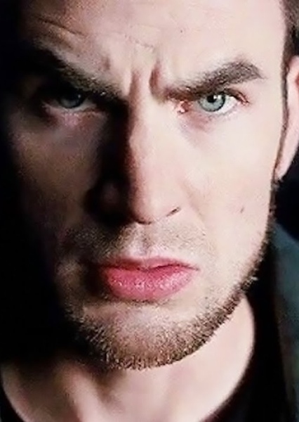 Chris Evans photo