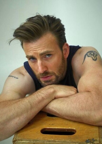 Chris Evans photo