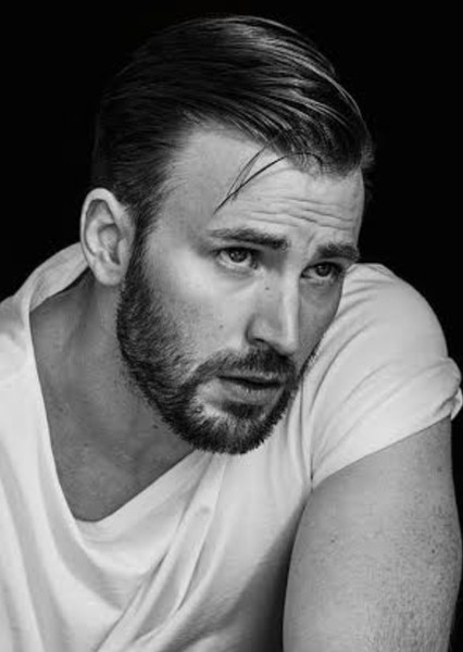 Chris Evans photo