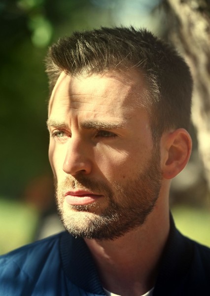 Chris Evans photo