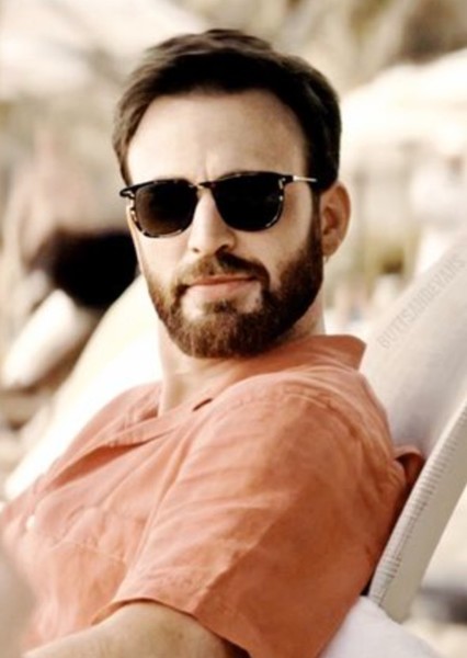 Chris Evans photo