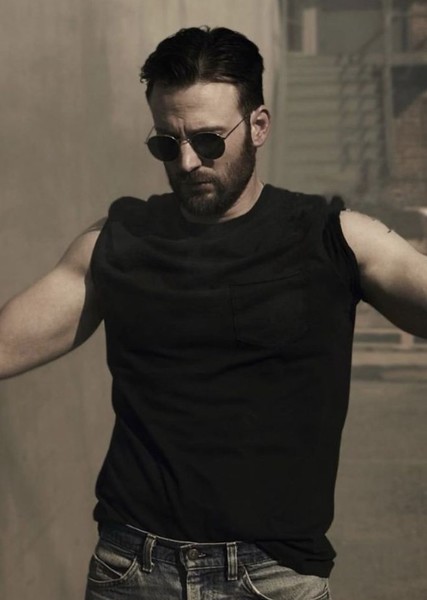 Chris Evans photo