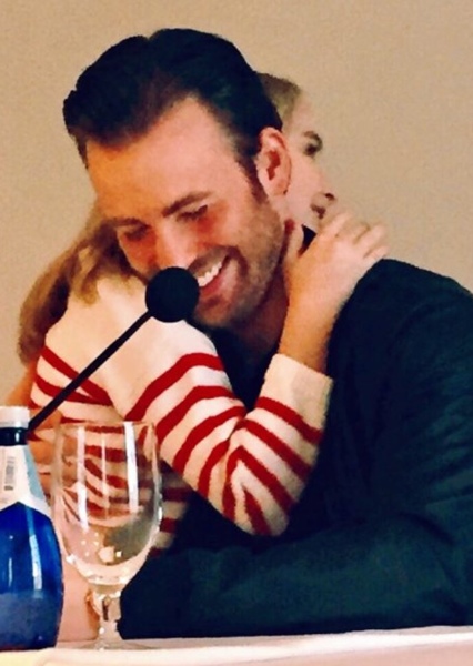 Chris Evans and Mckenna Grace photo