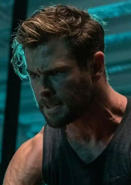Chris Hemsworth photo