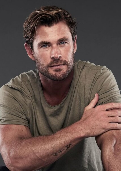 Chris Hemsworth photo
