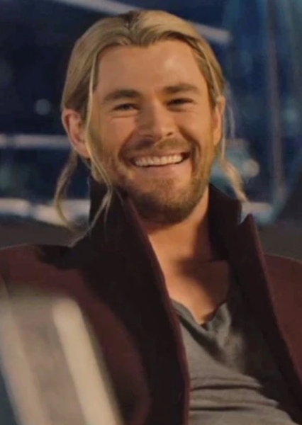 Chris Hemsworth photo